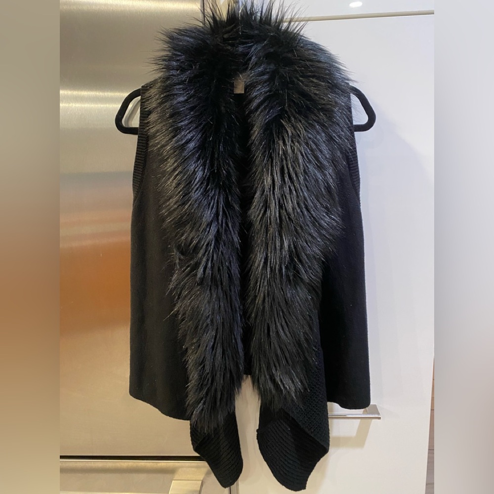 MICHAEL Michael Kors Black Faux Fur Trim Vest